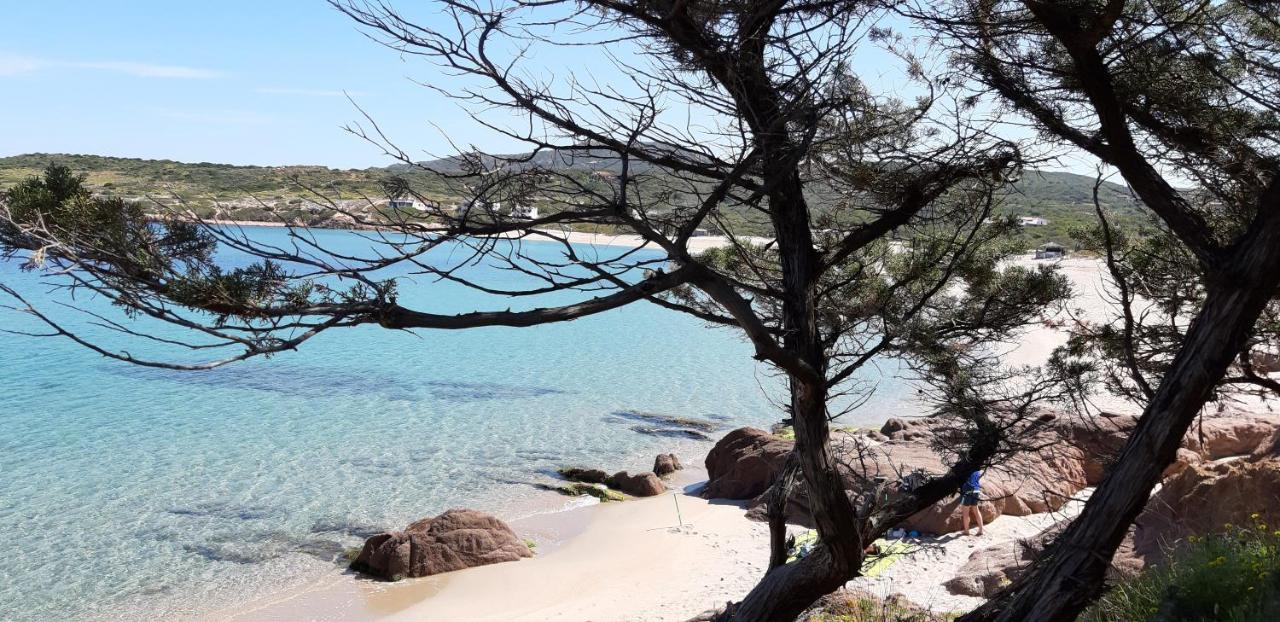 Un Angolo Di Paradiso A Pochi Passi Dal Mare Nel Villaggio Calarossa Isola Rossa Ngoại thất bức ảnh